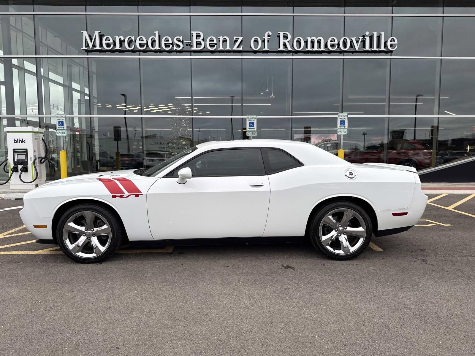 2013 Dodge Challenger R/T photo 2