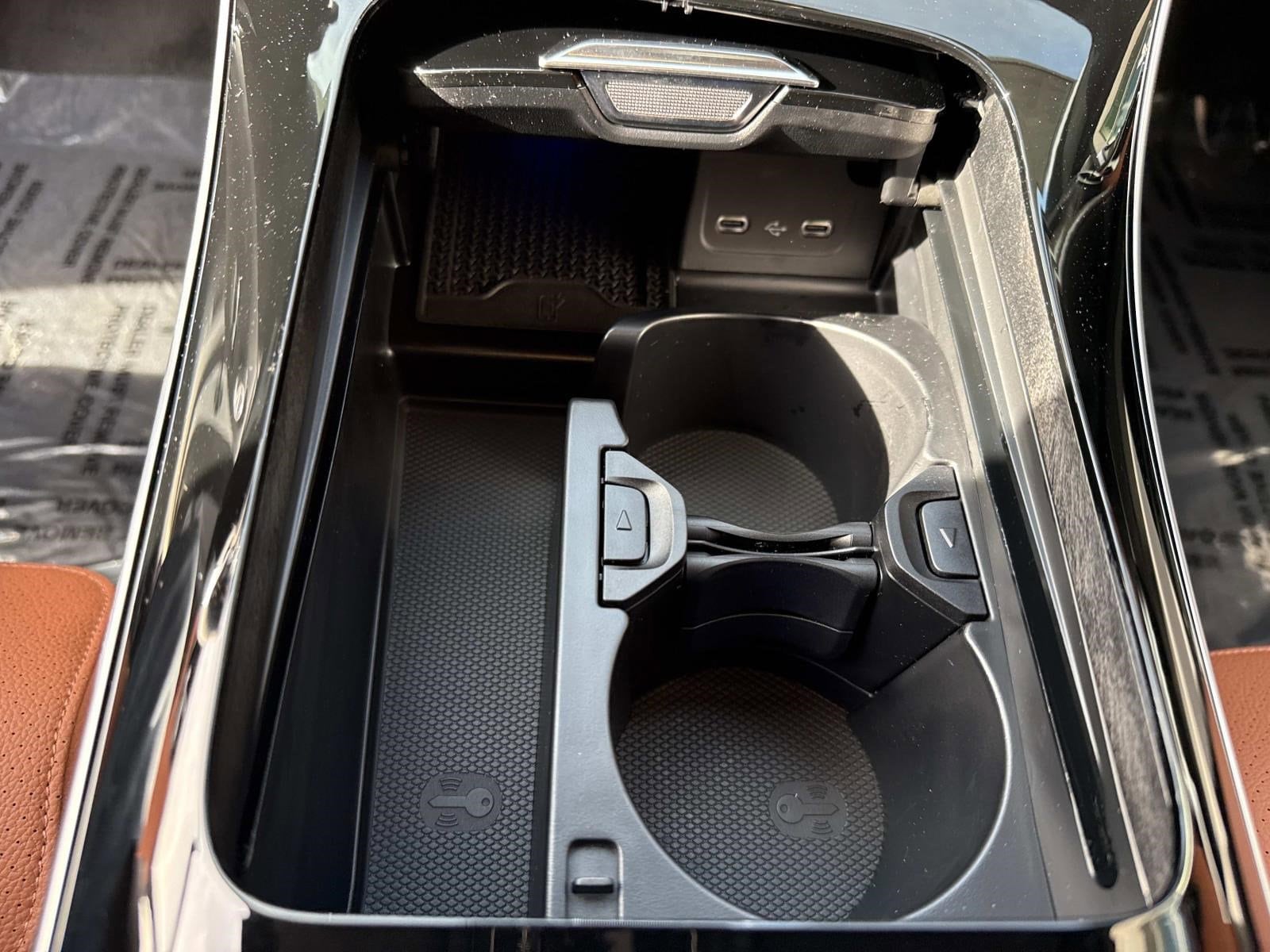 2026 MERCEDES-BENZ C-CLASS - Image 33