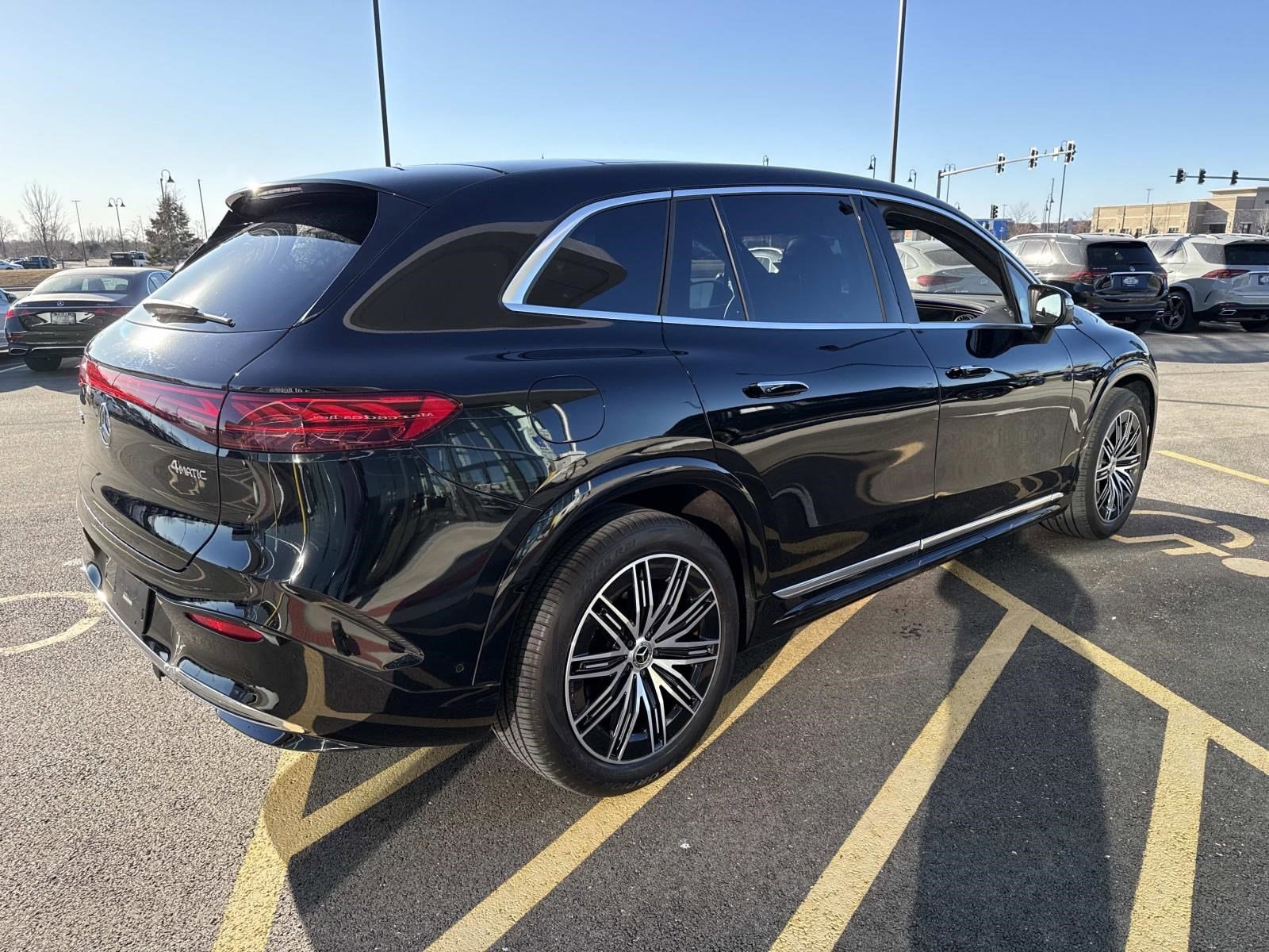 2023 MERCEDES-BENZ EQS-CLASS SUV - Image 7