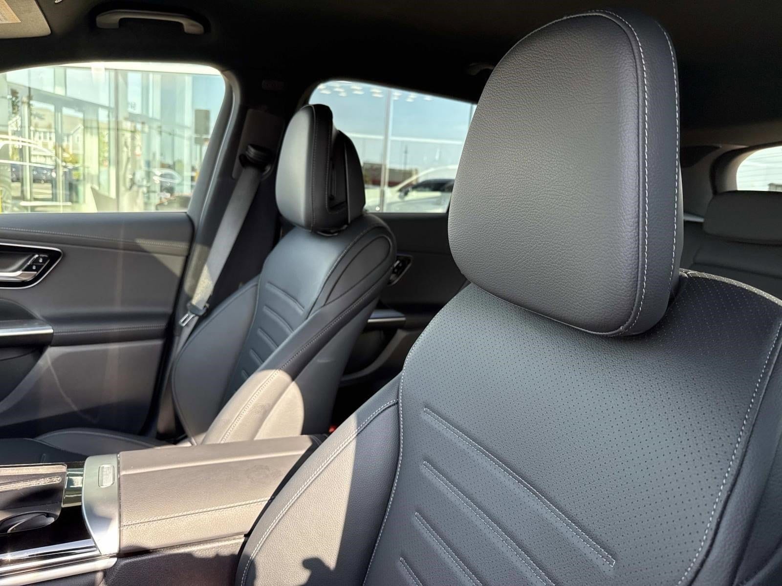 2025 MERCEDES-BENZ GLC-CLASS - Image 27