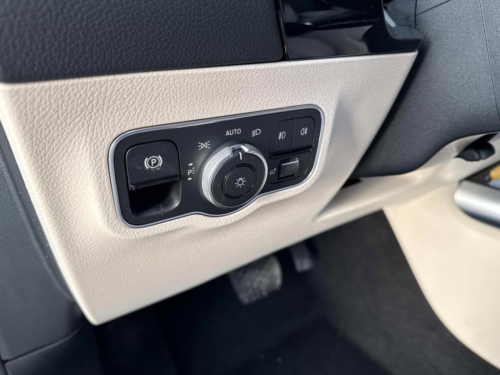 2025 MERCEDES-BENZ GLA-CLASS - Image 30