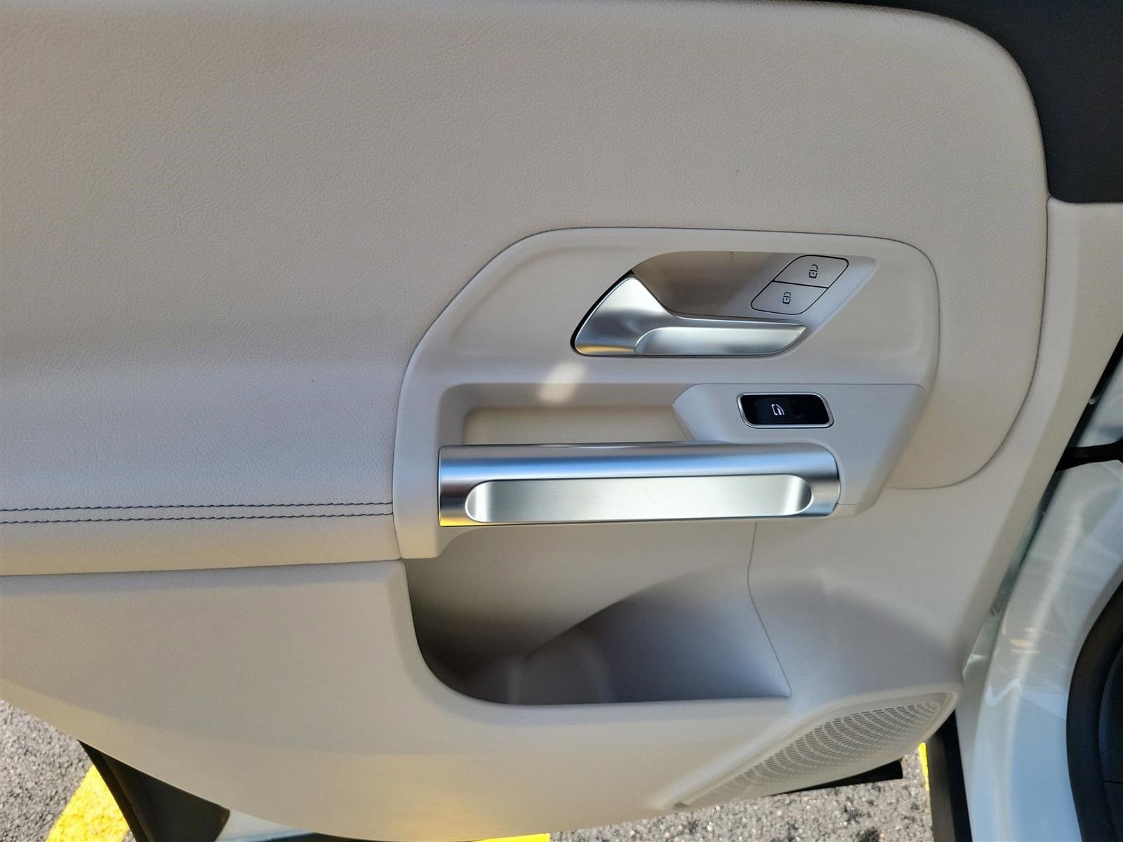 2025 MERCEDES-BENZ GLB-CLASS - Image 16