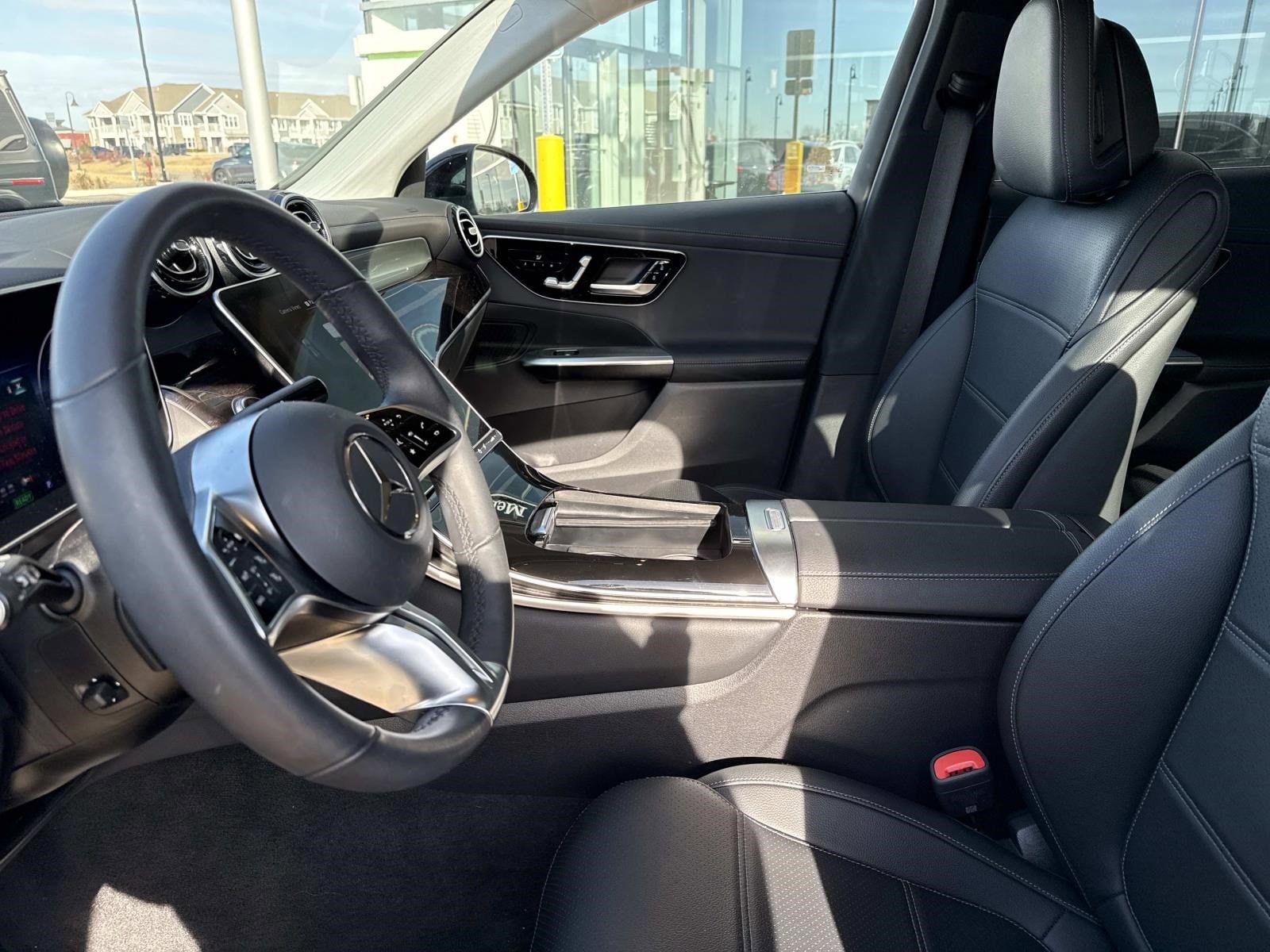 2025 MERCEDES-BENZ GLC-CLASS - Image 29