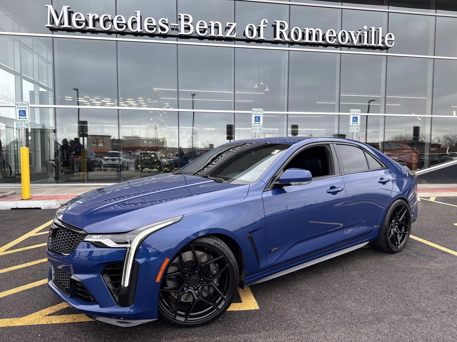 2022 Cadillac CT4 V-Series Blackwing's photo