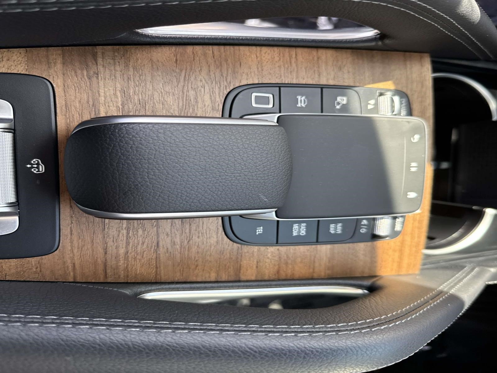 2025 Mercedes-Benz GLE GLE580 - Photo 35