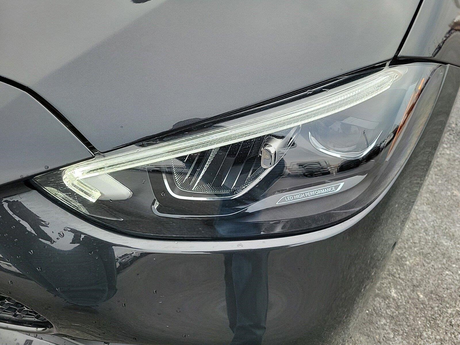 2025 Mercedes Benz C 300 4MATIC Sedan photo 4