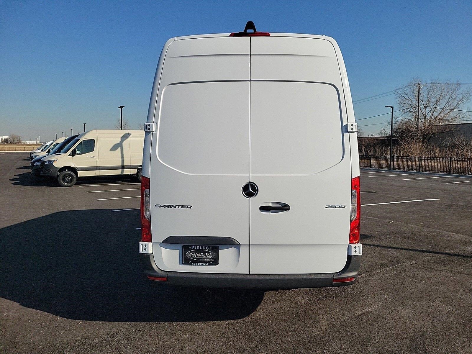 2025 MERCEDES-BENZ SPRINTER - Image 11
