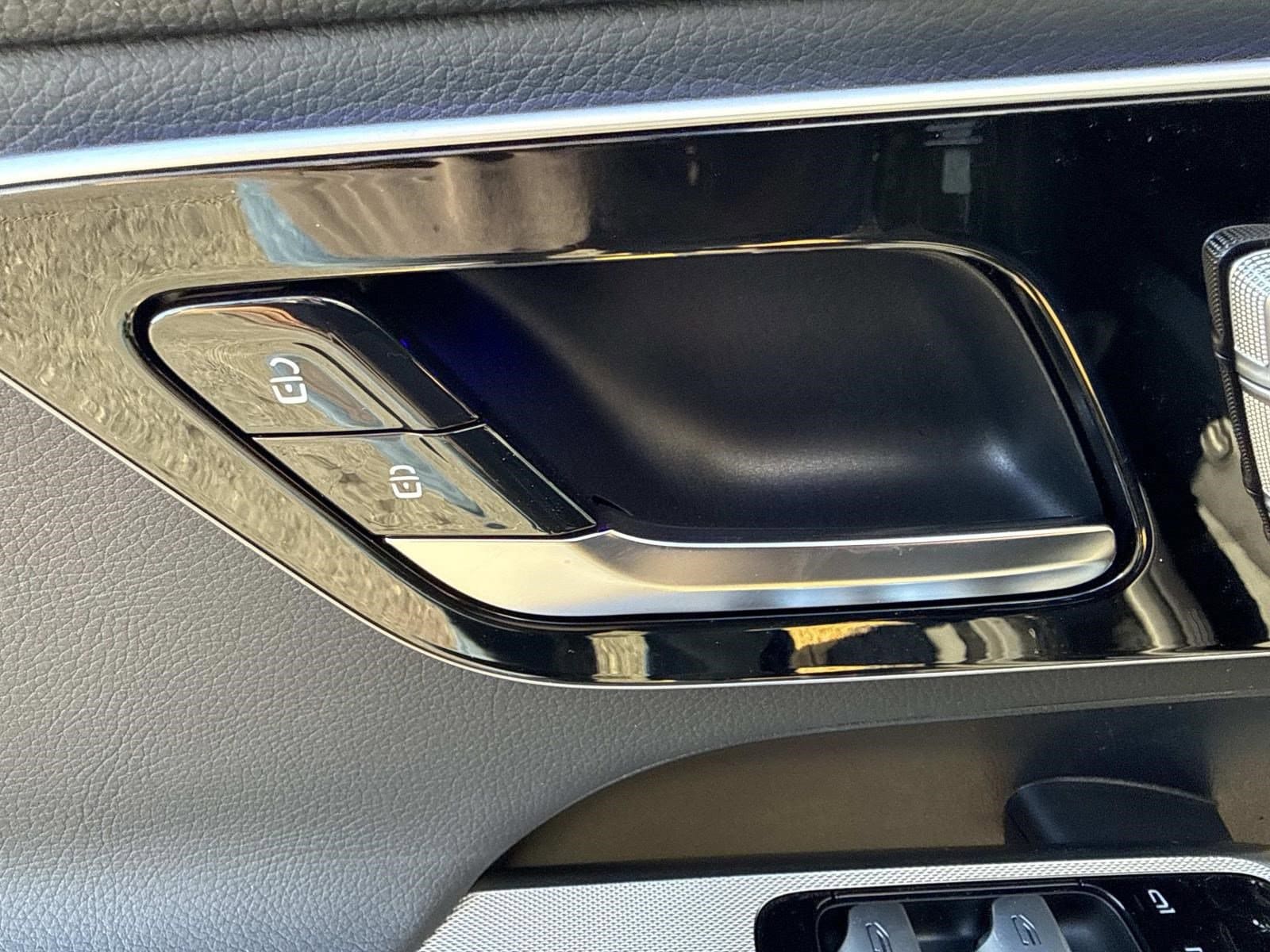 2026 MERCEDES-BENZ GLC-CLASS - Image 24