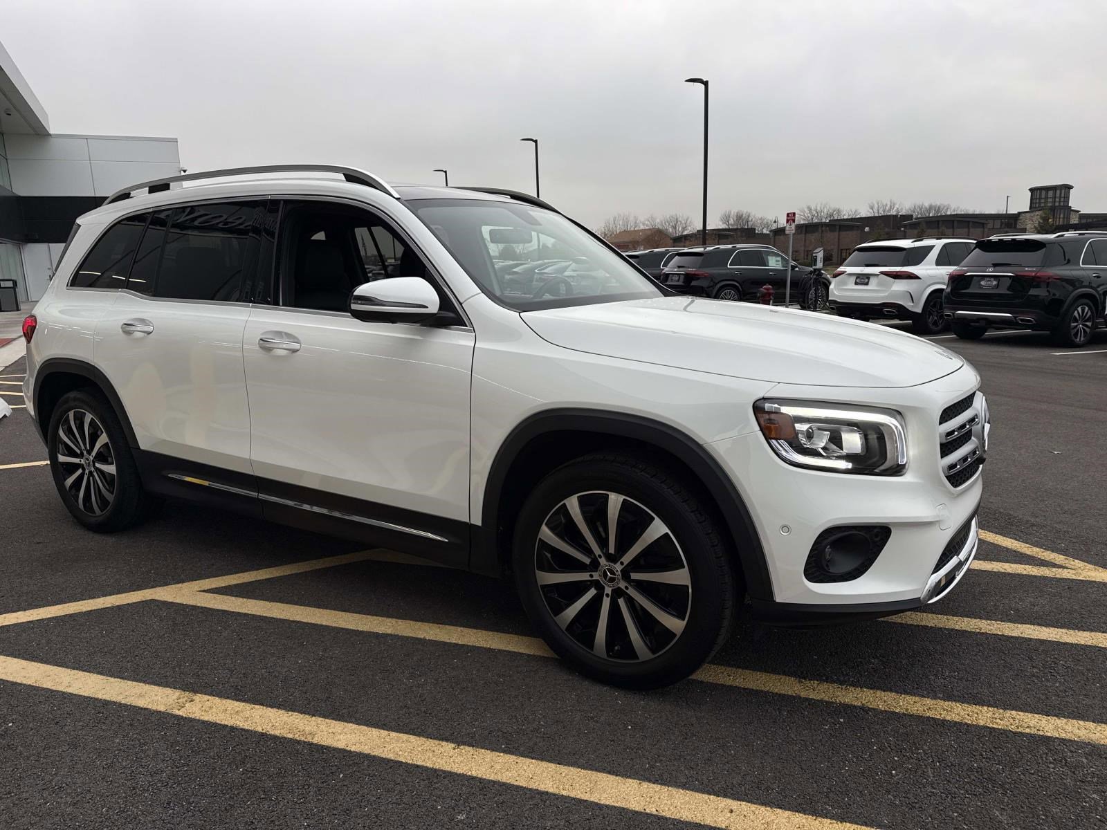 2021 Mercedes Benz GLB 250 4MATIC photo 4