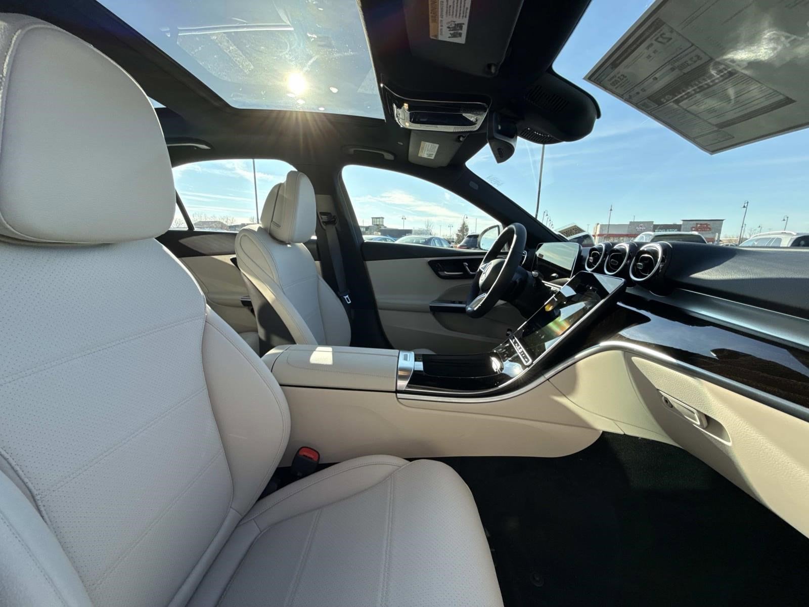 2026 MERCEDES-BENZ C-CLASS - Image 5