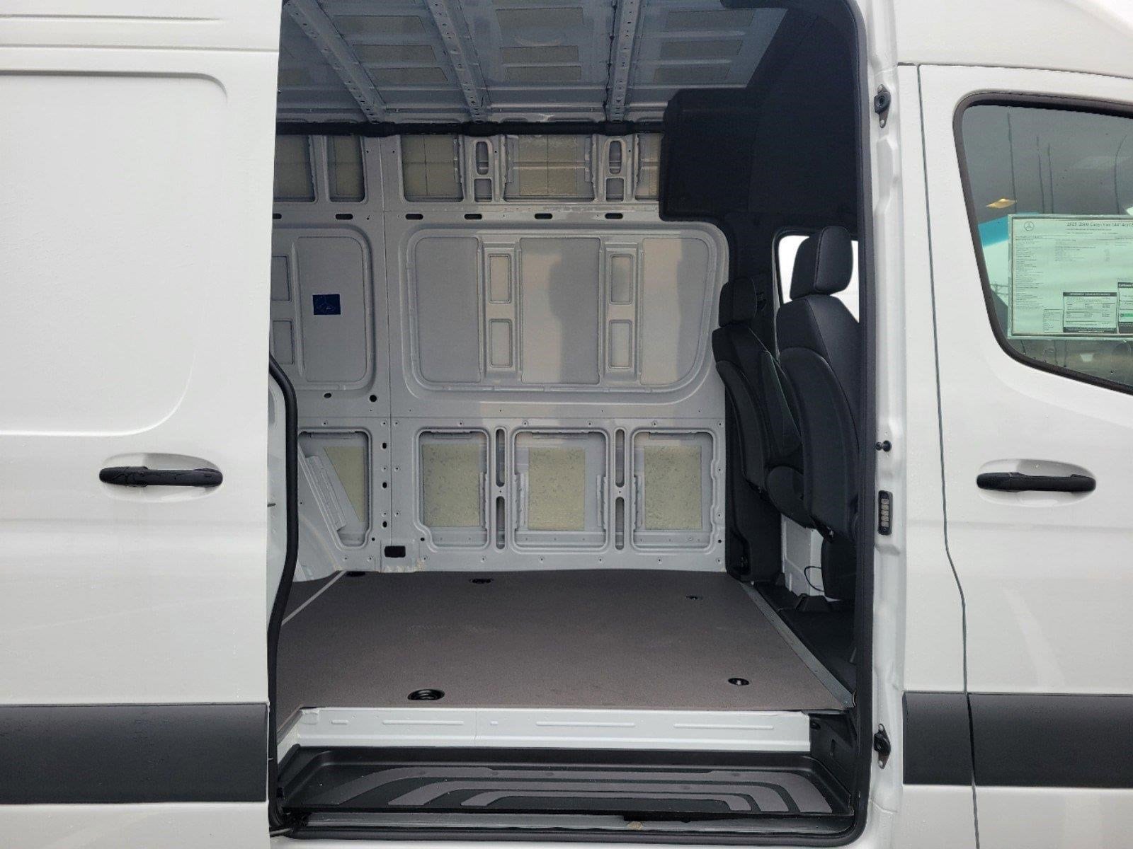 2025 MERCEDES-BENZ SPRINTER - Image 8