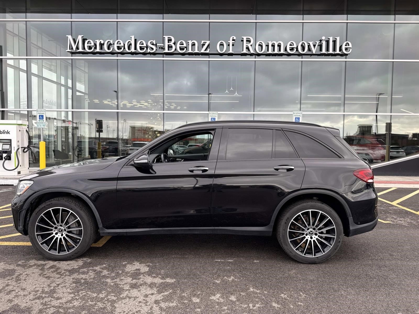 2021 Mercedes-Benz GLC GLC300's photo
