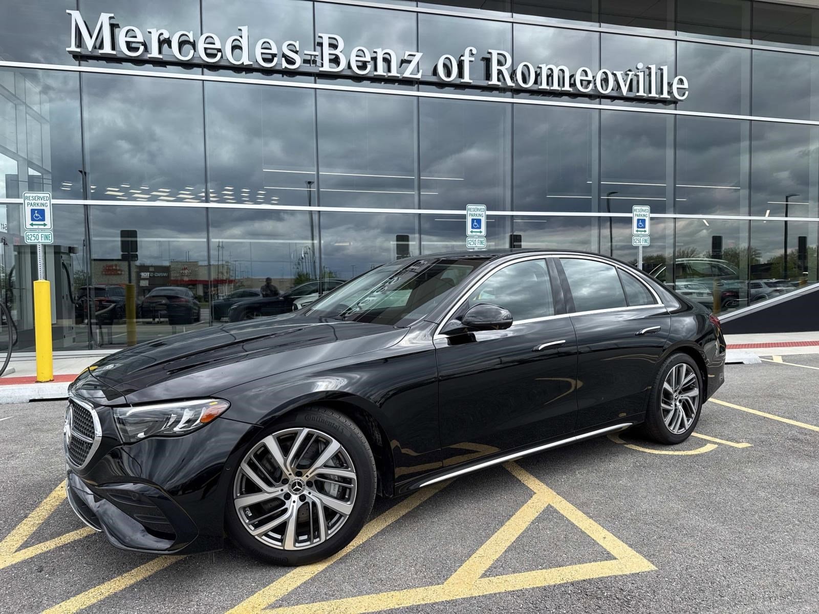 2025 Mercedes-Benz E-Class E450 4MATIC's photo