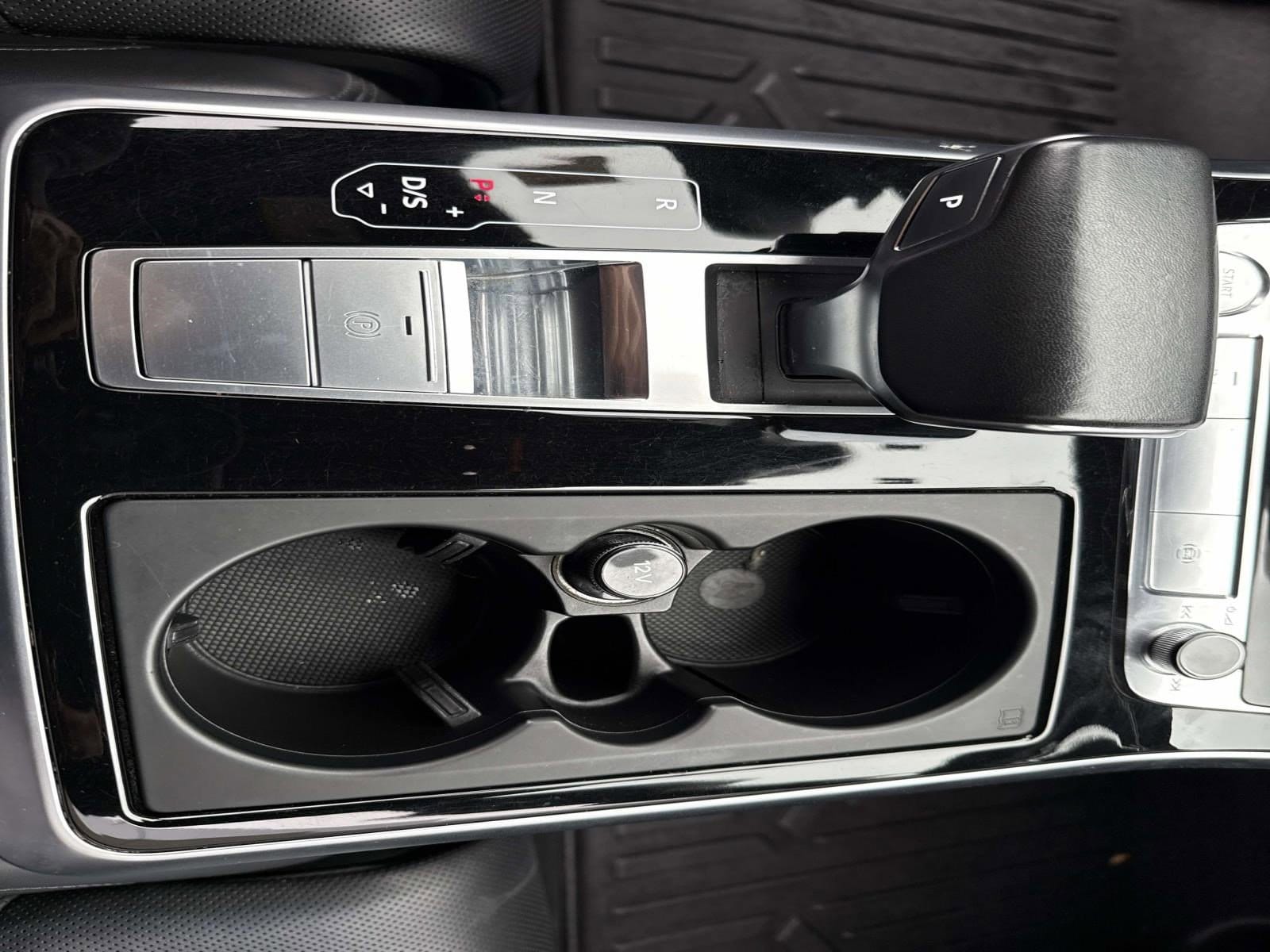 2019 AUDI Q8 - Image 33