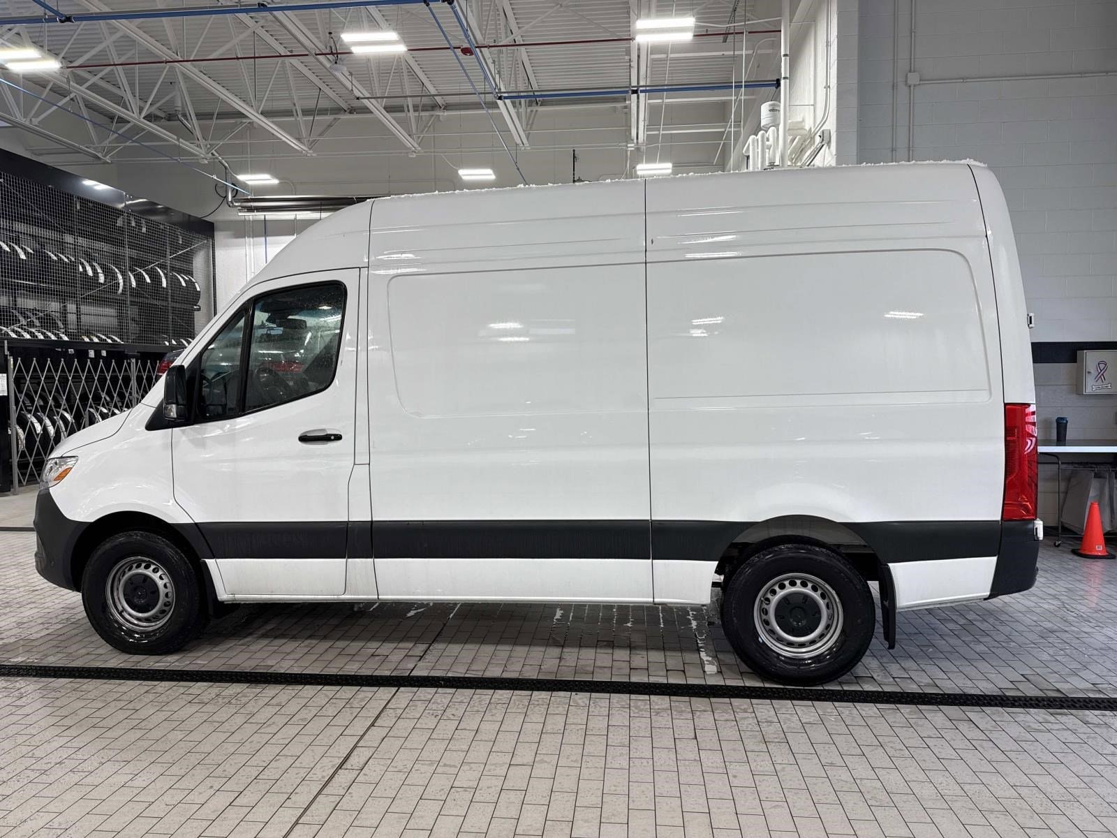 2025 MERCEDES-BENZ SPRINTER - Image 11
