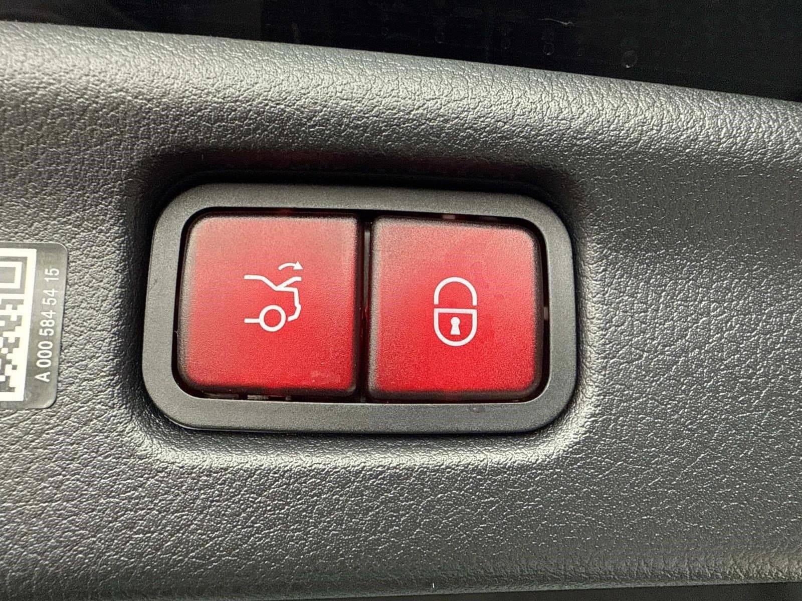 2025 MERCEDES-BENZ C-CLASS - Image 14