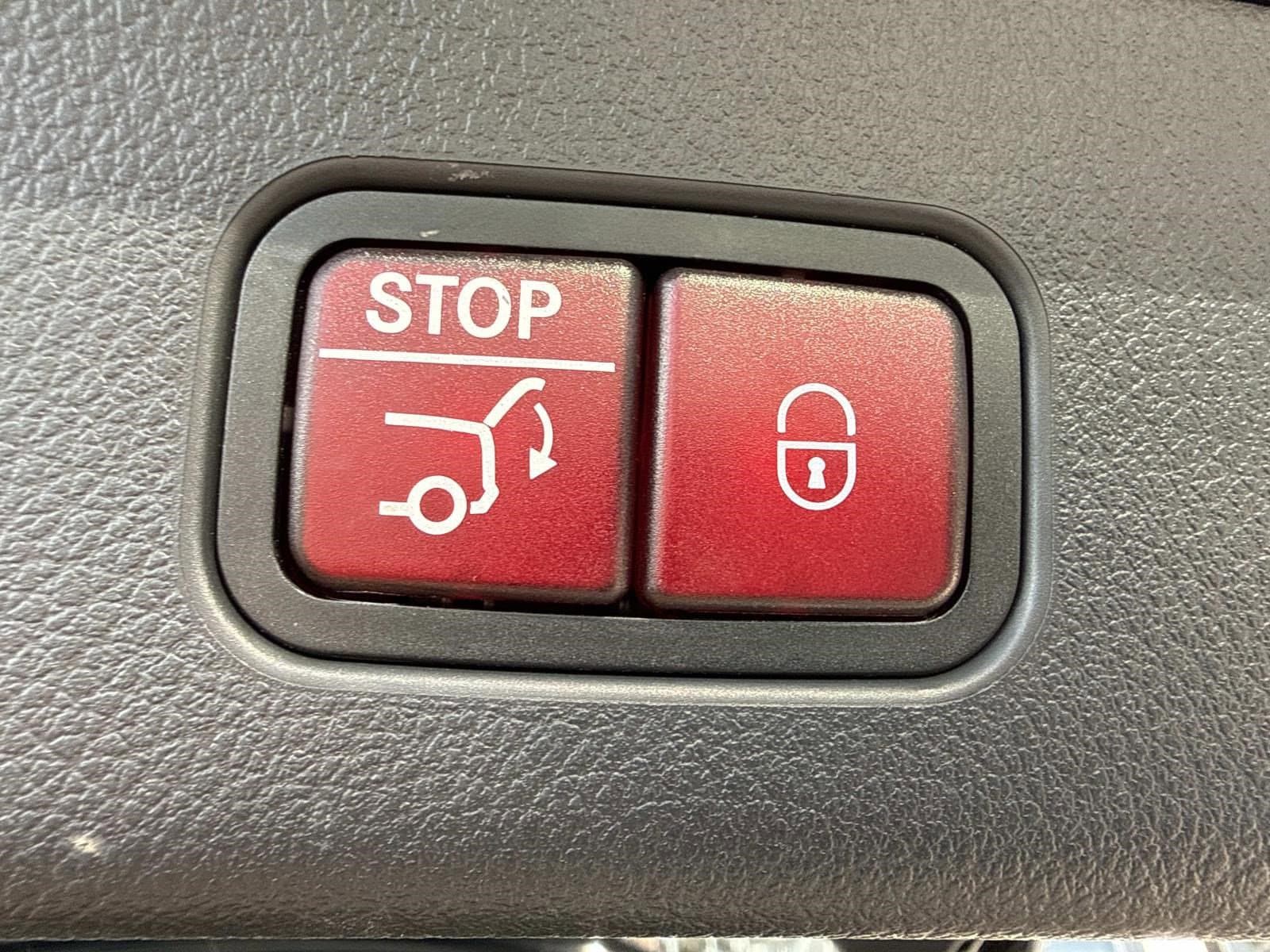 2025 MERCEDES-BENZ GLC-CLASS - Image 11