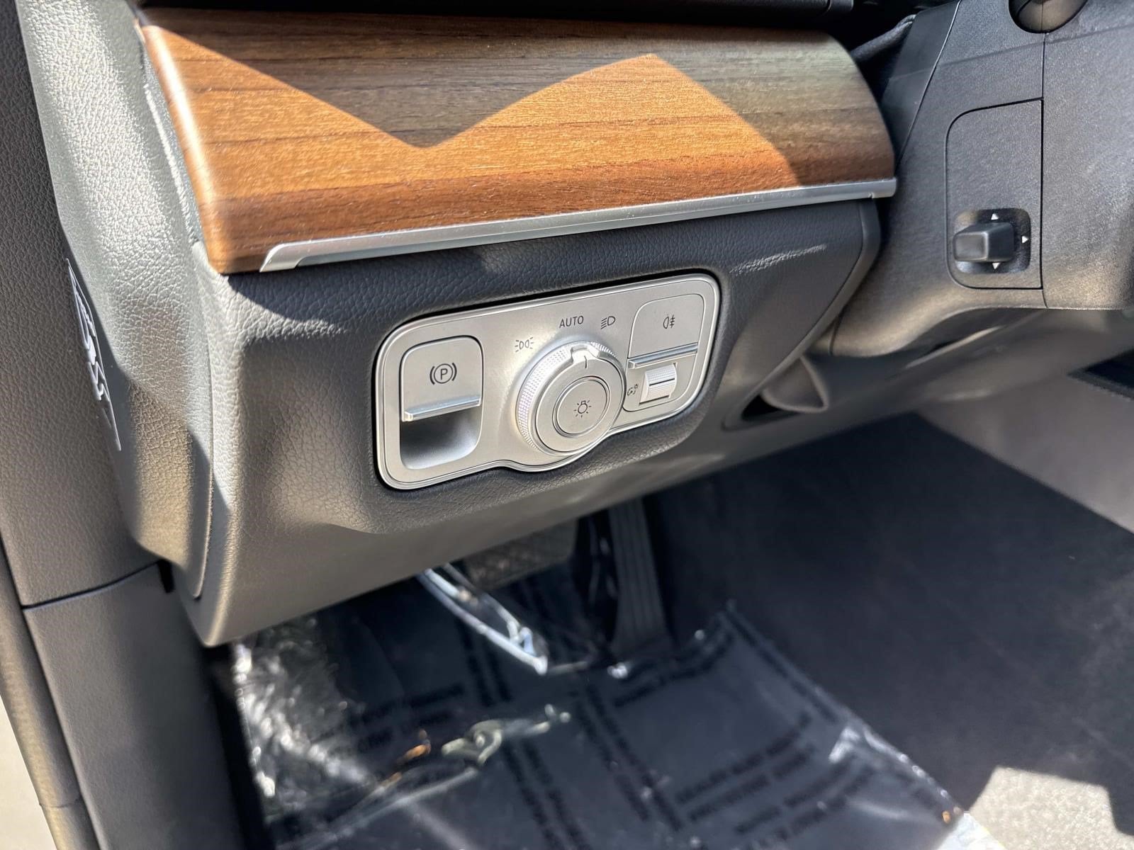 2025 Mercedes-Benz GLE GLE580 - Photo 30