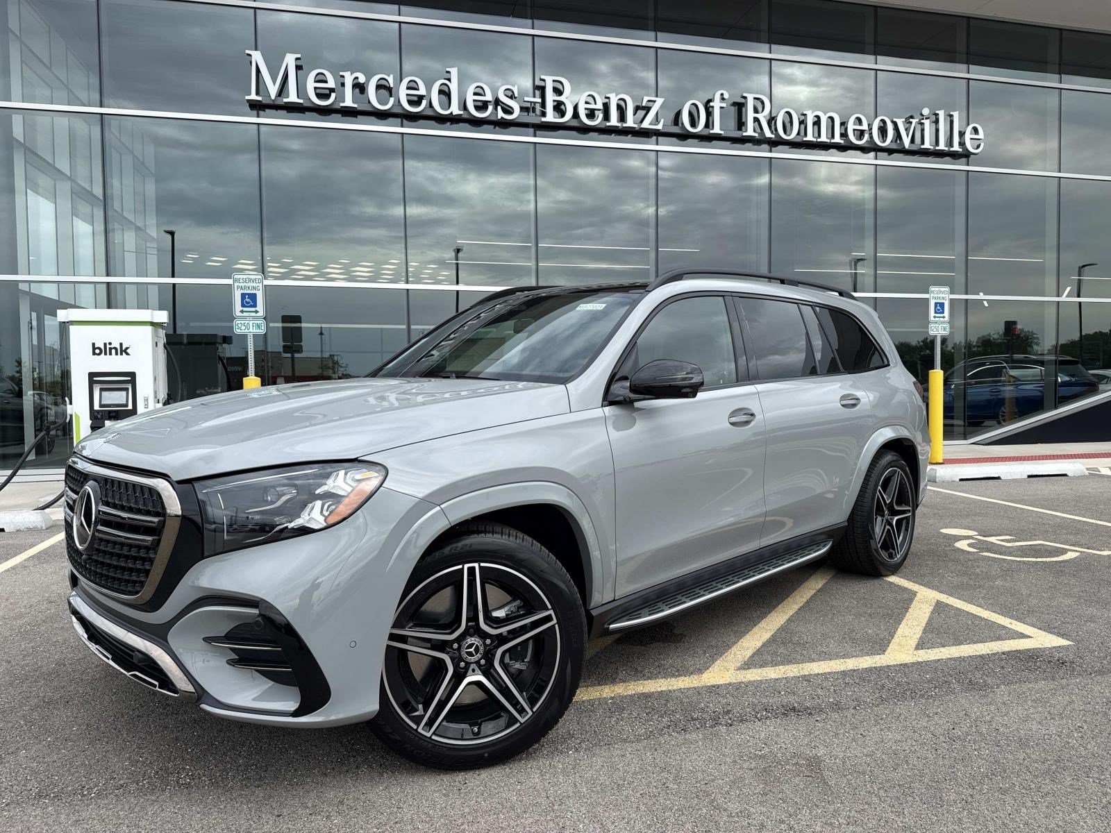 2027 Mercedes-Benz GLS 