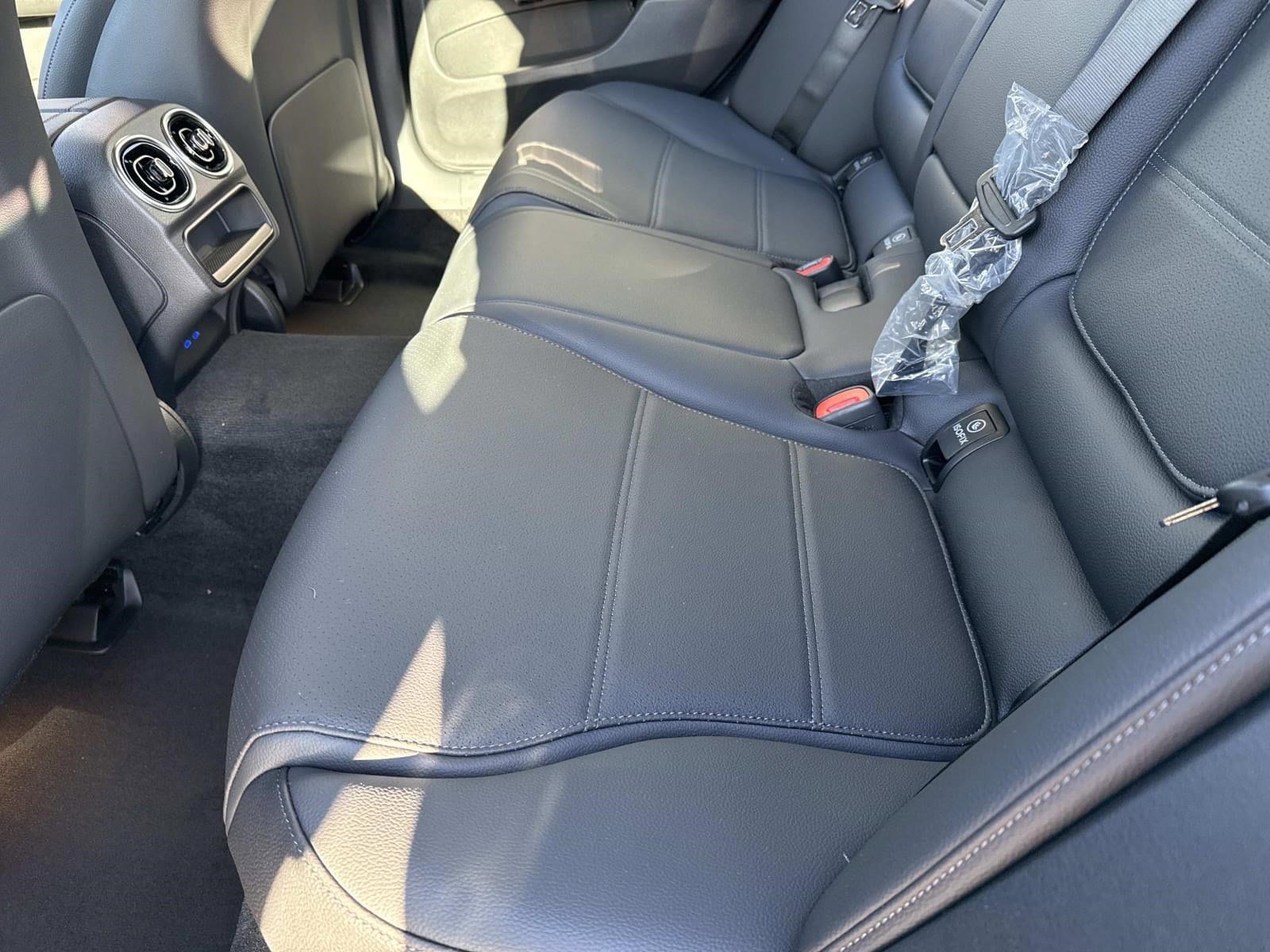 2026 MERCEDES-BENZ C-CLASS - Image 15