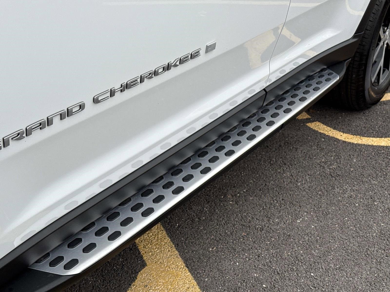 2024 JEEP GRAND CHEROKEE - Image 14