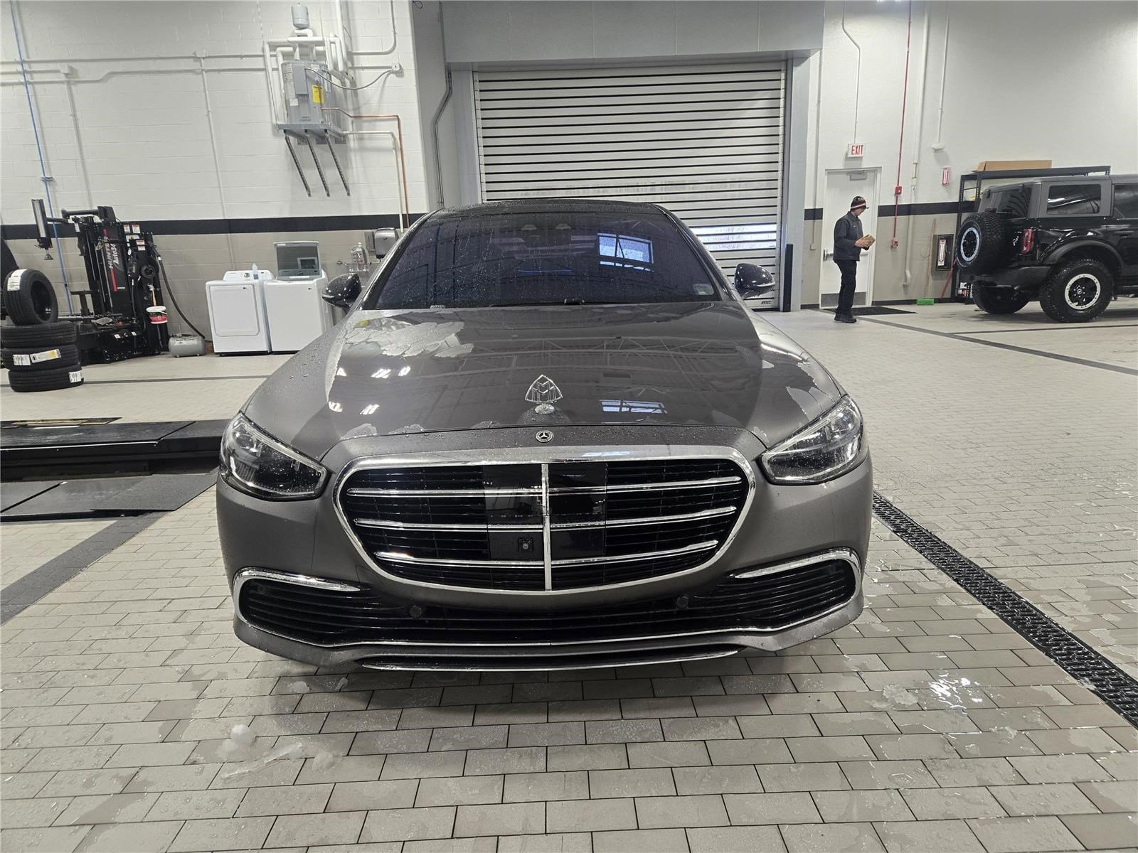 2022 Mercedes Benz S 580 4MATIC photo 2