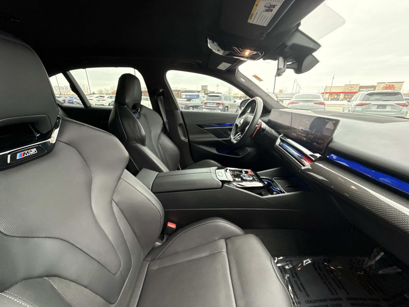 2025 BMW M5 - Image 5