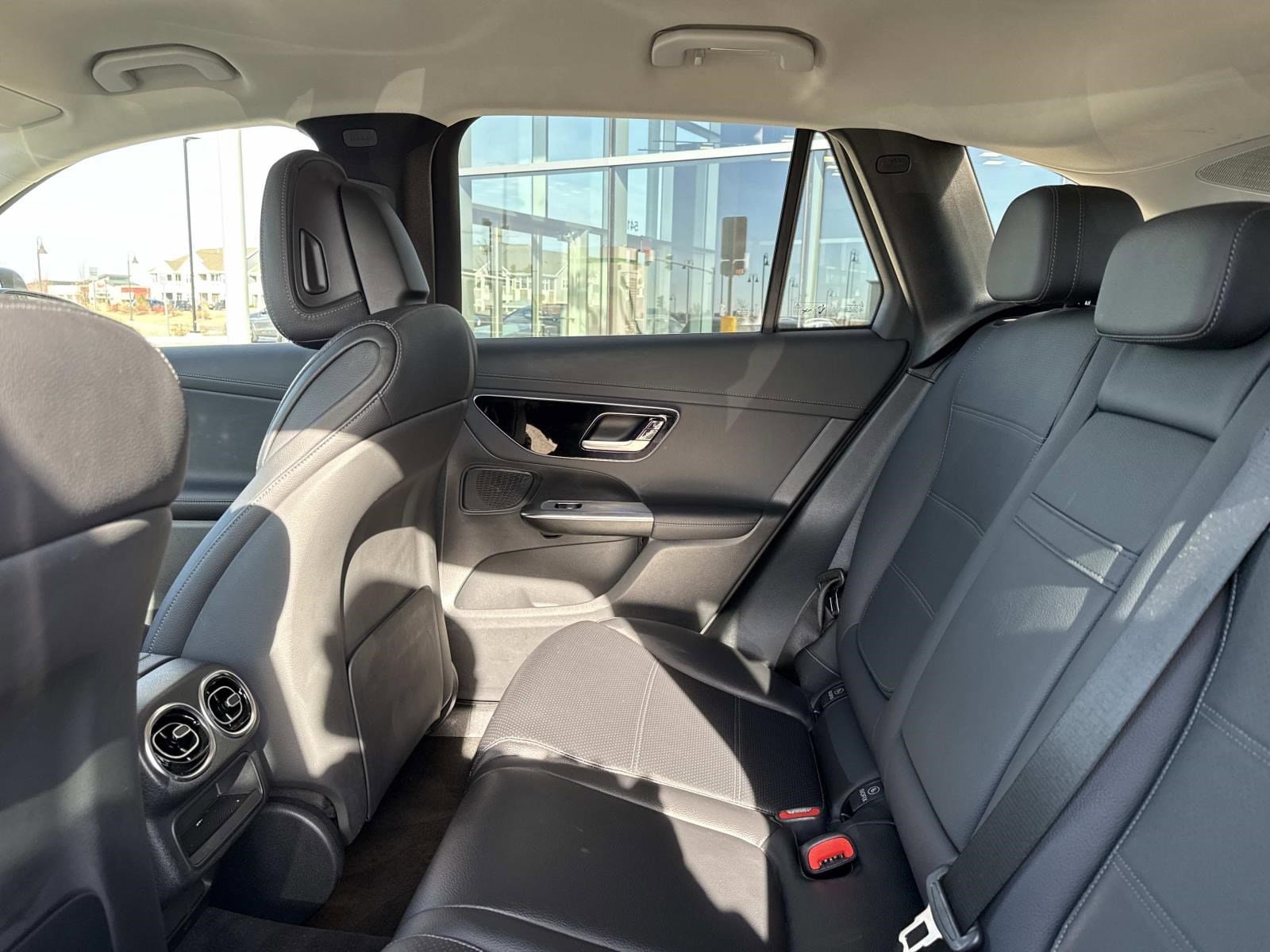 2025 MERCEDES-BENZ GLC-CLASS - Image 17