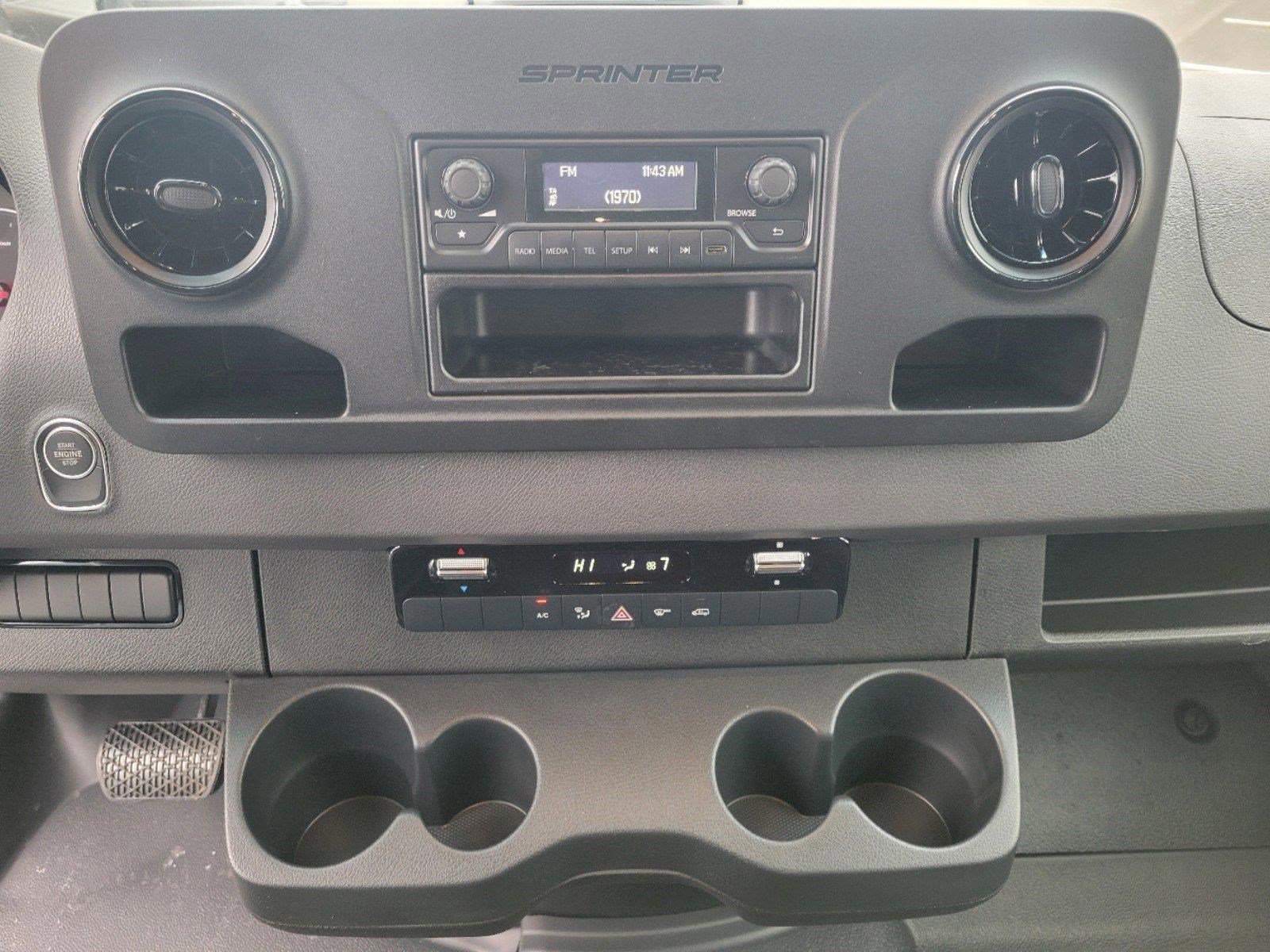 2025 MERCEDES-BENZ SPRINTER - Image 24