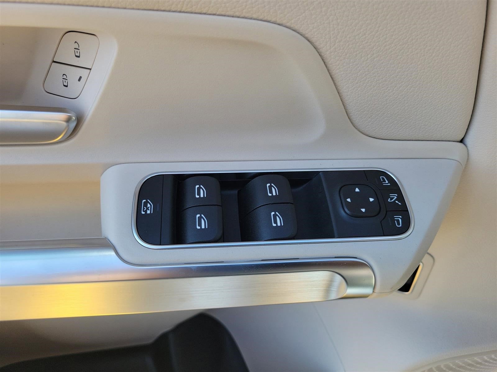 2025 MERCEDES-BENZ GLB-CLASS - Image 25