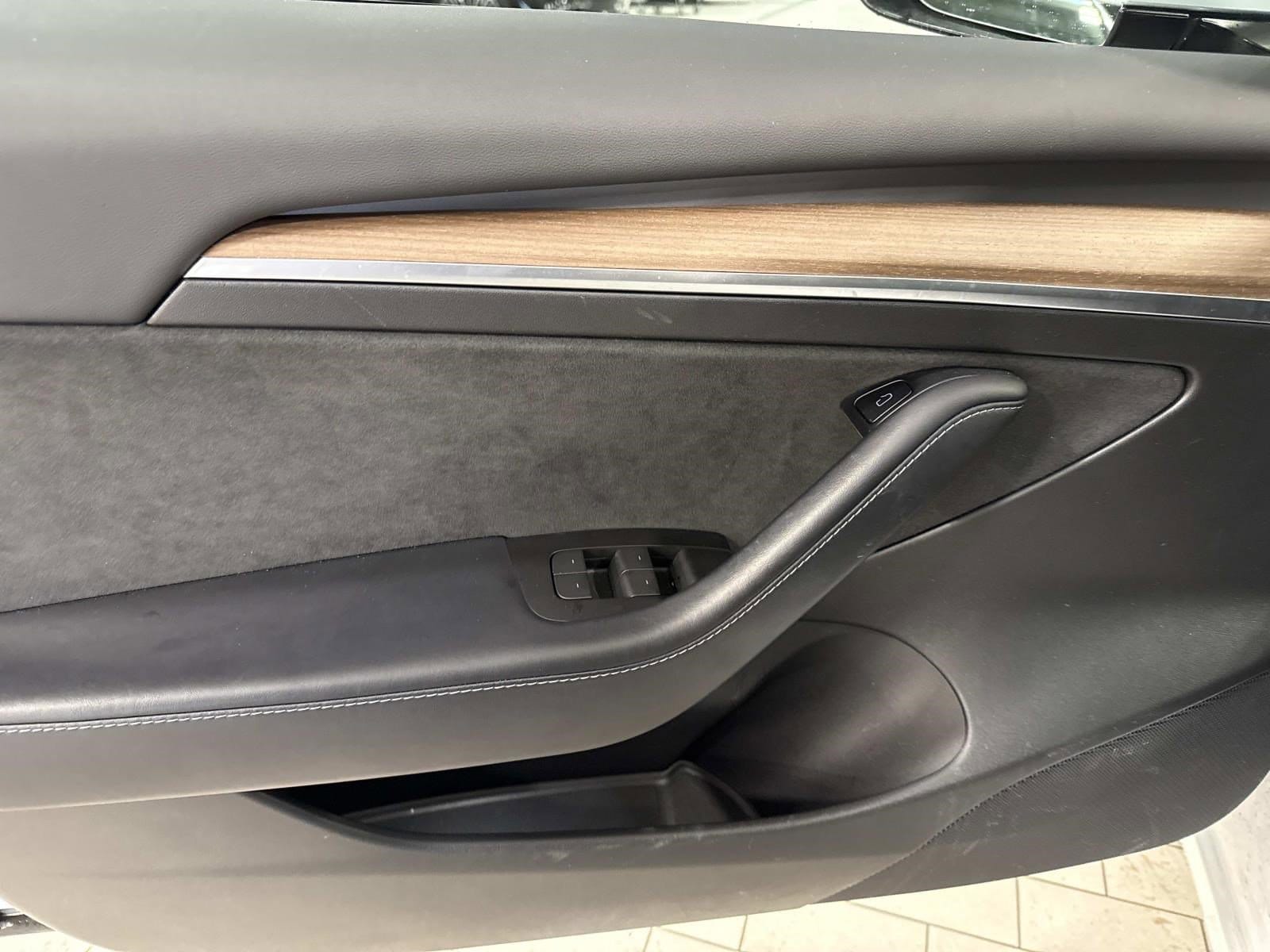 2022 TESLA MODEL 3 - Image 18