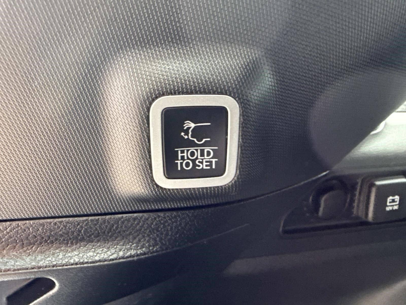 2024 JEEP GRAND CHEROKEE - Image 10