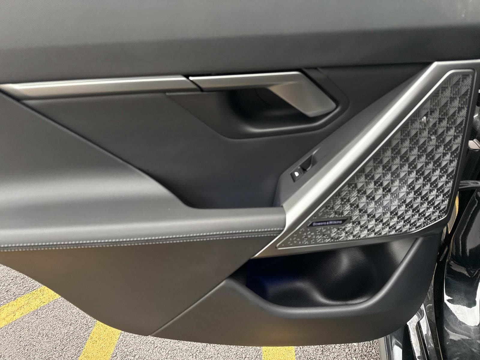 2025 BMW M5 - Image 16