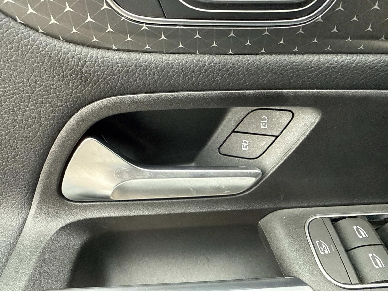 2025 MERCEDES-BENZ GLB-CLASS - Image 25