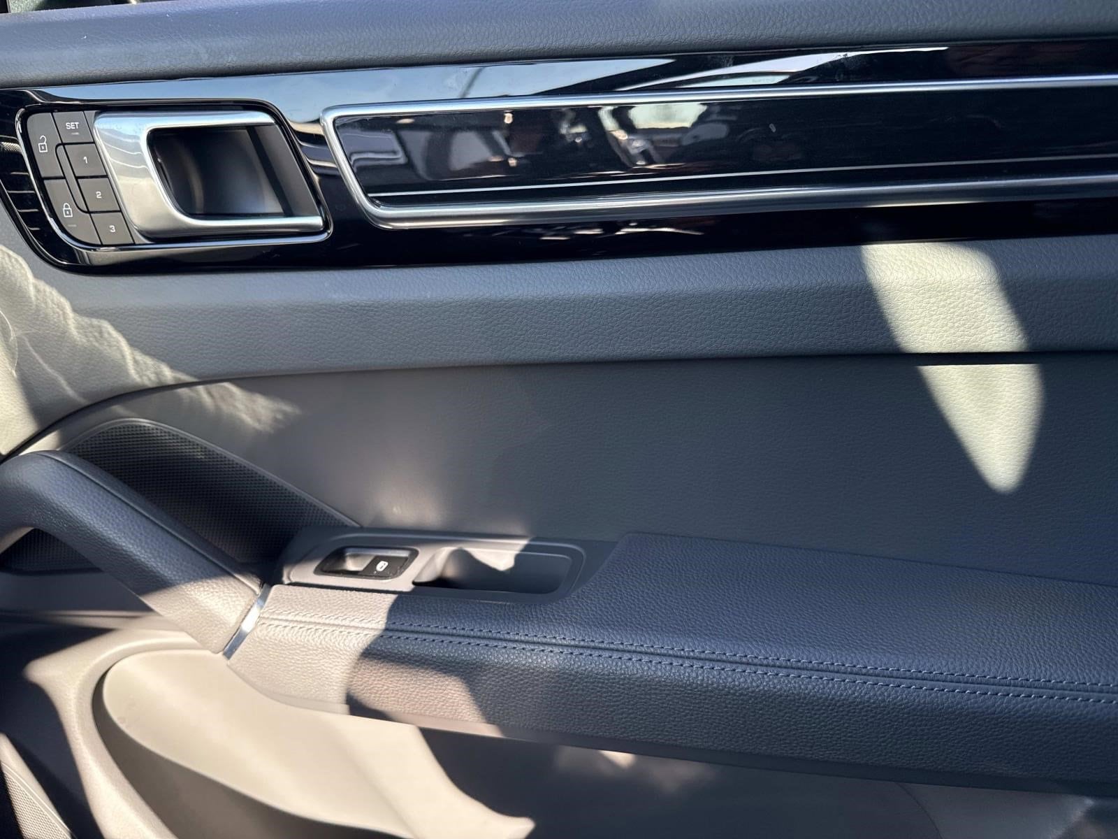 2023 PORSCHE CAYENNE - Image 29