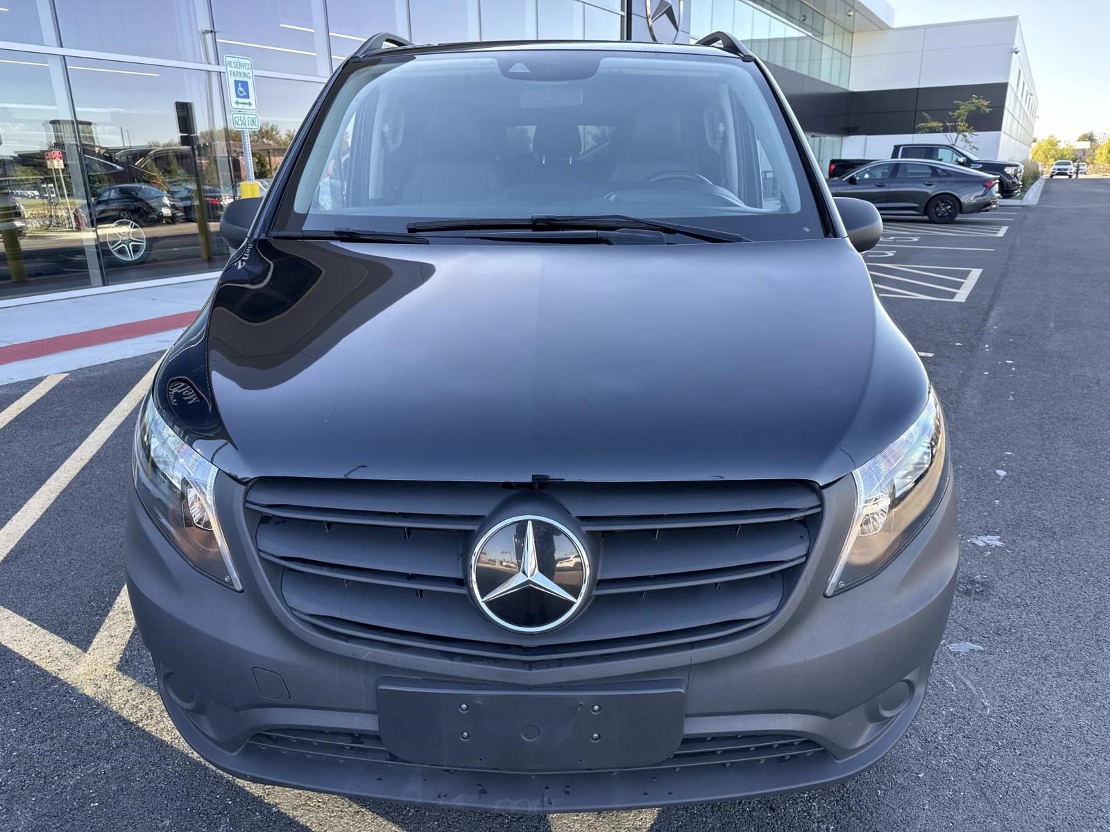 2023 Mercedes Benz Metris photo 3