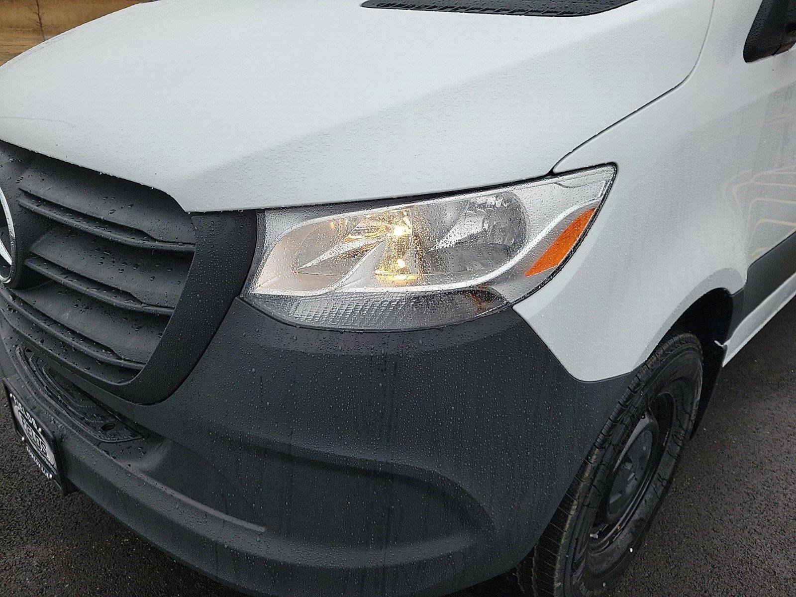 2025 Mercedes Benz Sprinter 2500 photo 4