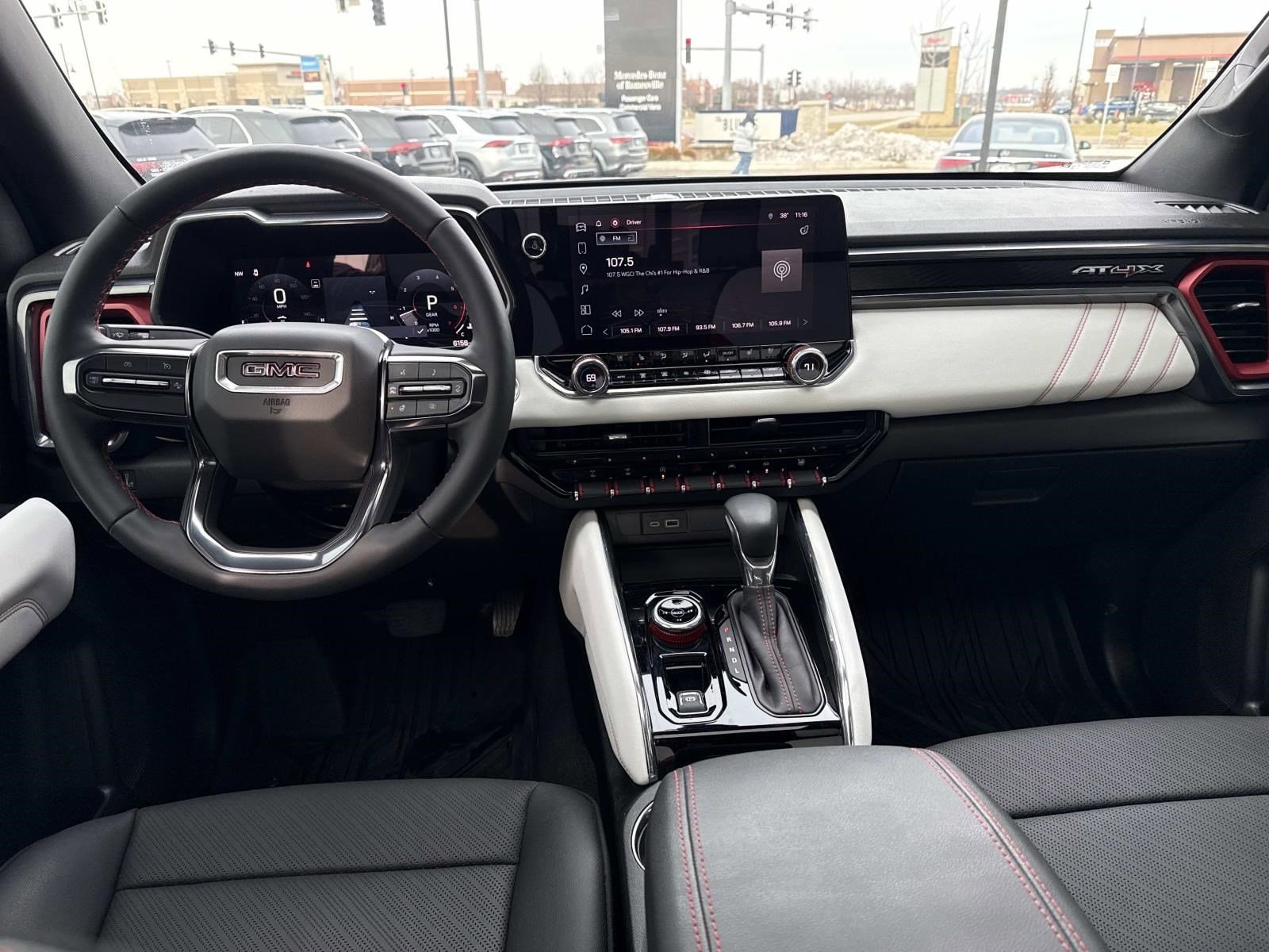 2024 GMC CANYON - Image 20