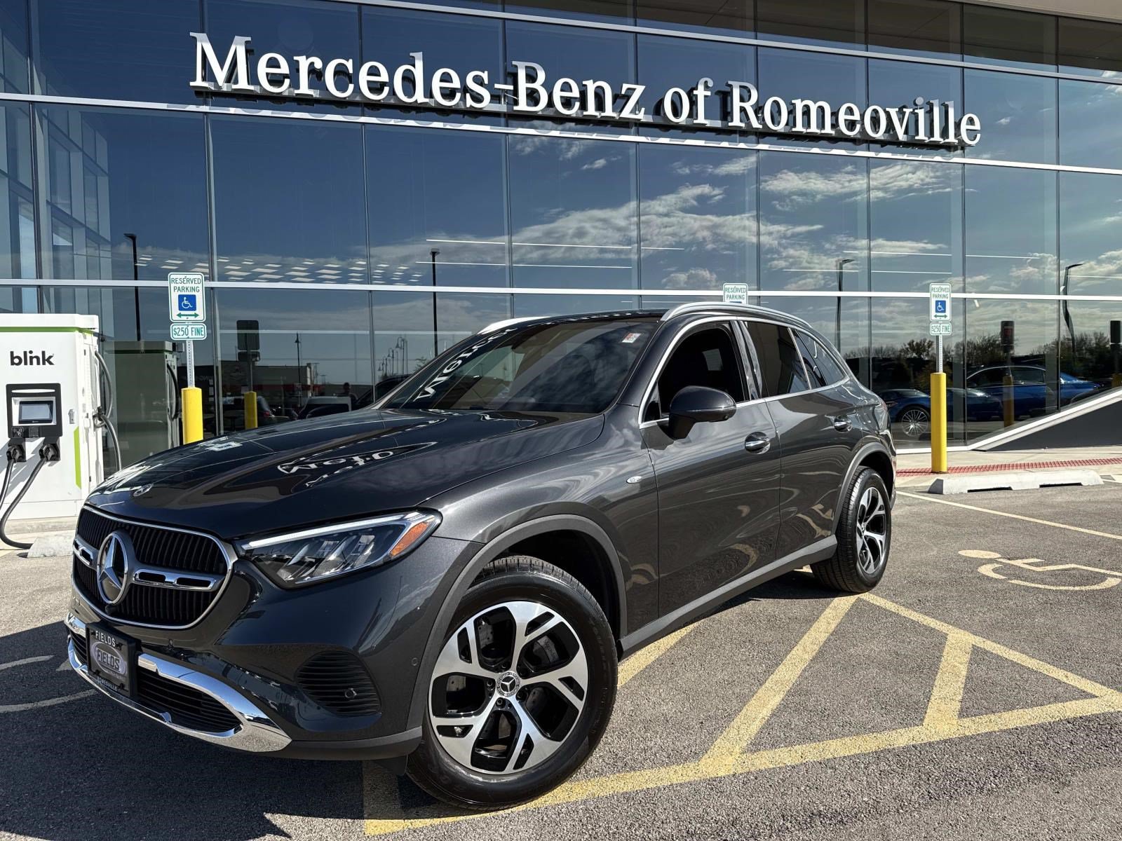 2025 Mercedes-Benz GLC