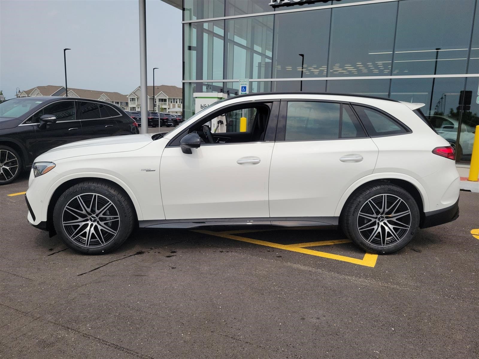 2025 MERCEDES-BENZ GLC-CLASS - Image 2