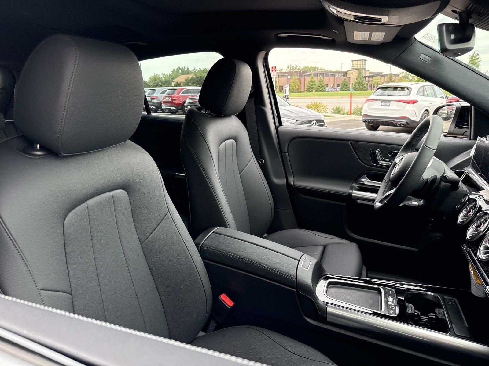 2026 MERCEDES-BENZ GLA-CLASS - Image 5