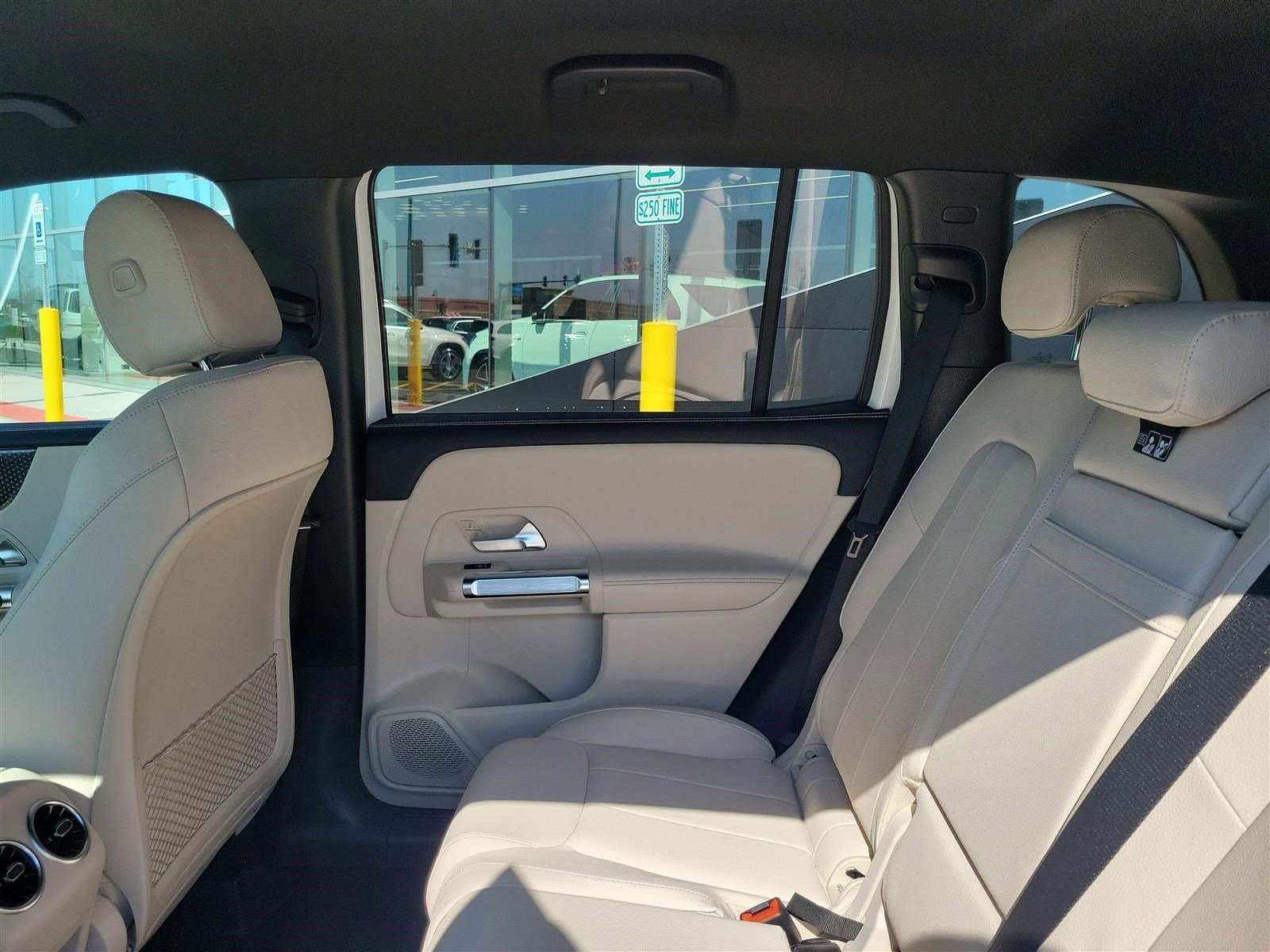 2025 MERCEDES-BENZ GLB-CLASS - Image 17