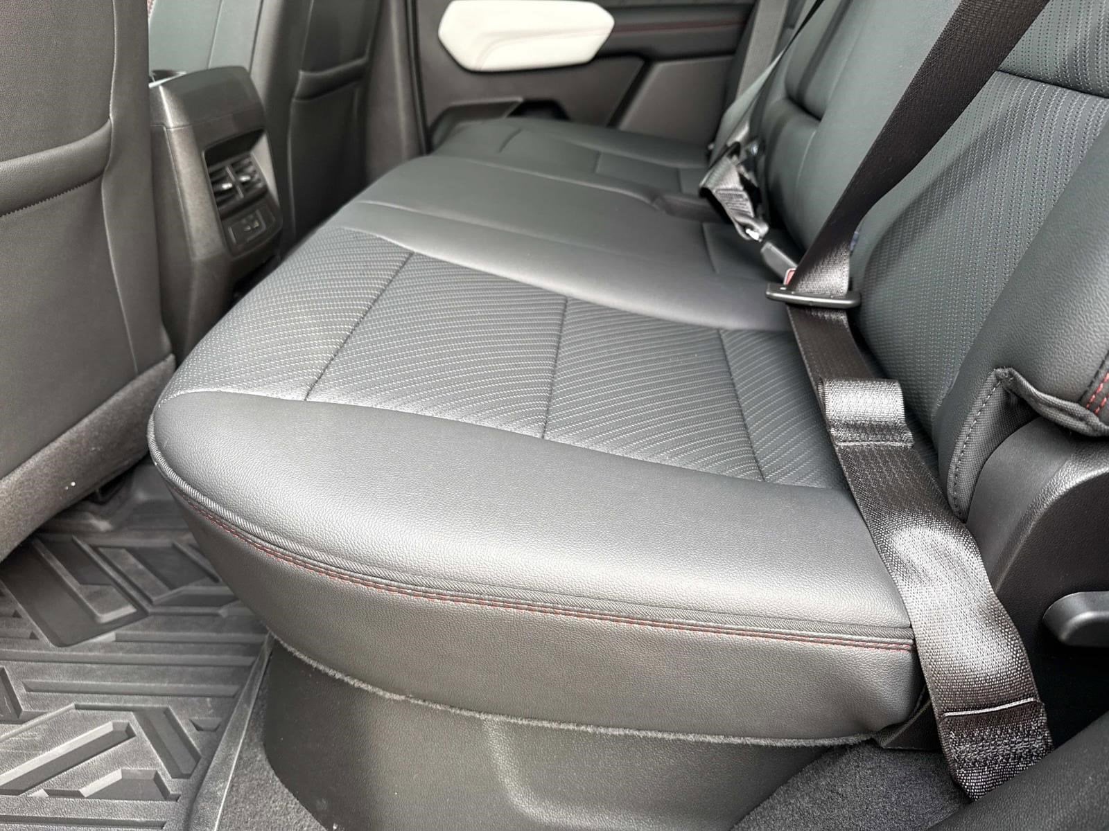 2024 GMC CANYON - Image 16