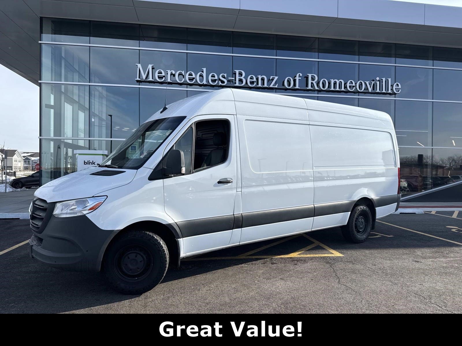 2024 Mercedes-Benz Sprinter Cargo Van Base's photo