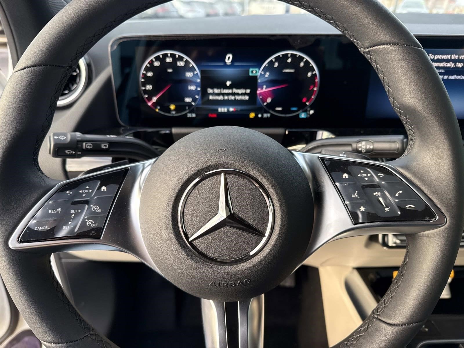 2025 MERCEDES-BENZ GLA-CLASS - Image 36