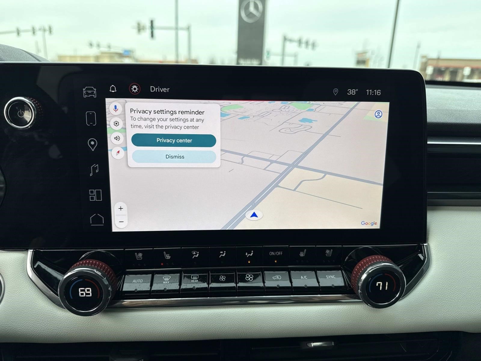 2024 GMC CANYON - Image 30