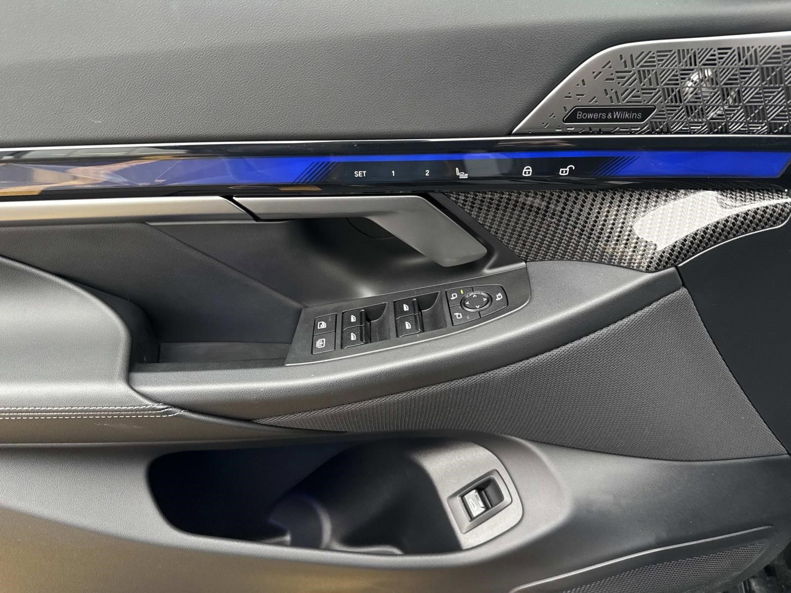 2025 BMW M5 - Image 22