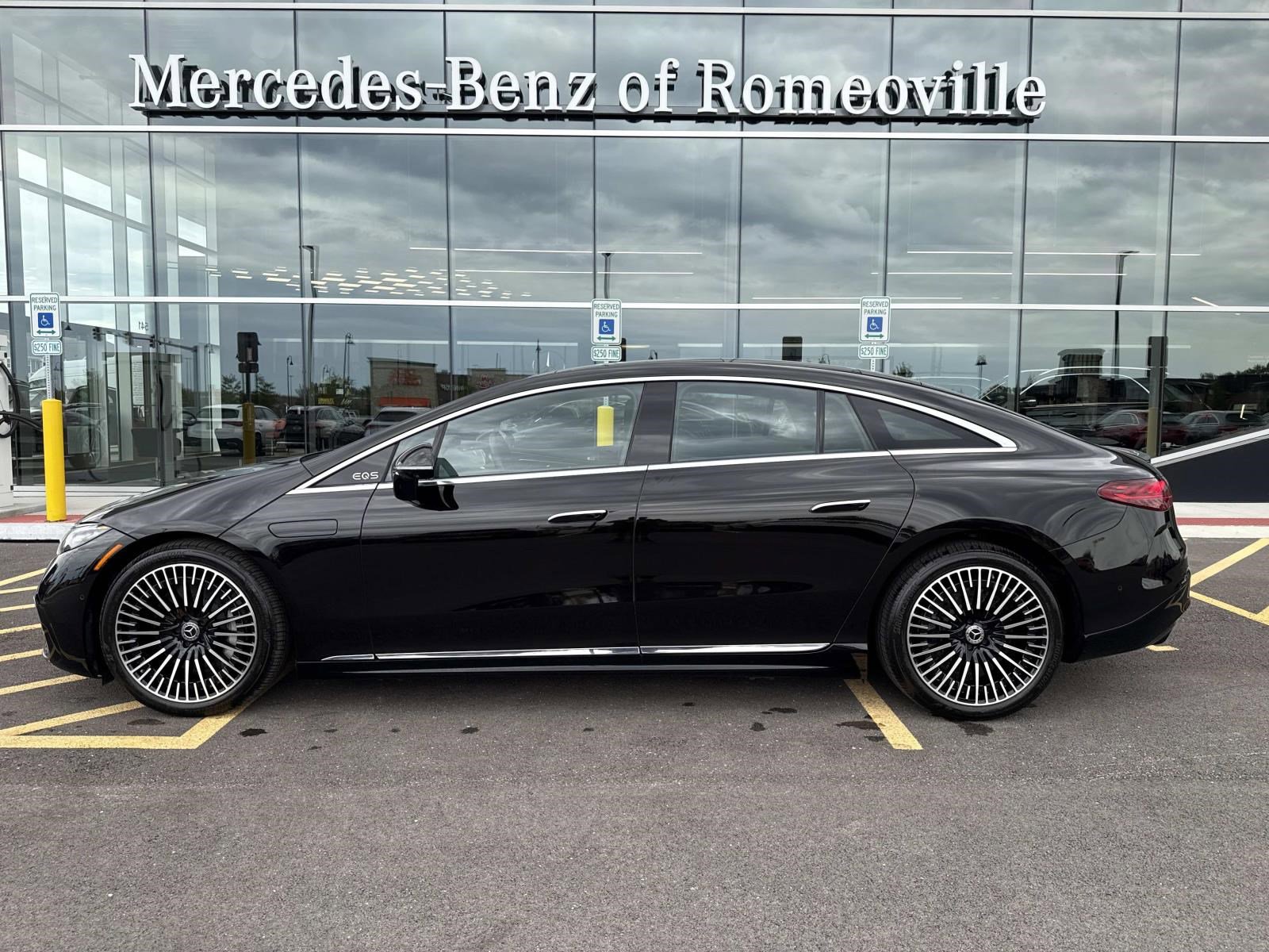 2023 Mercedes Benz EQS Sedan 580 4MATIC photo 2