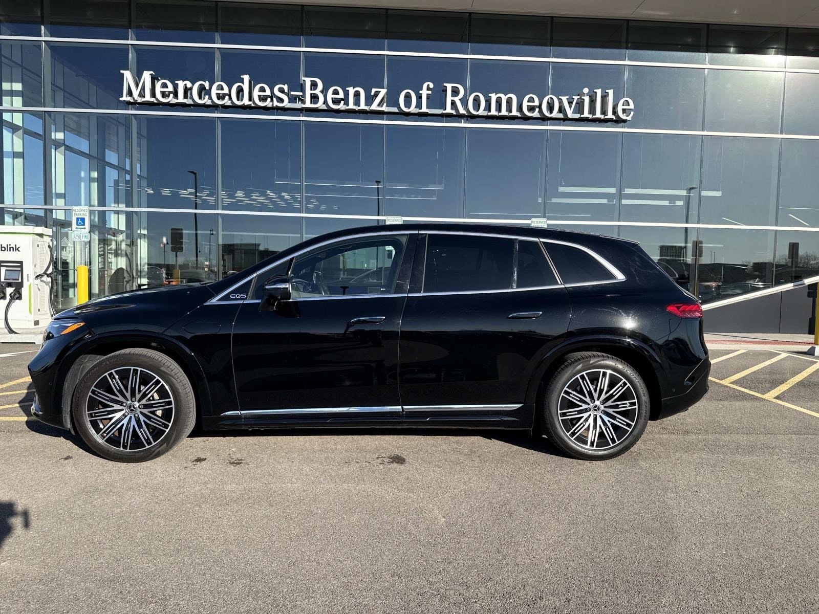 Used 2023 Mercedes-Benz EQS SUV Base with VIN 4JGDM4EB8PA005549 for sale in Bolingbrook, IL