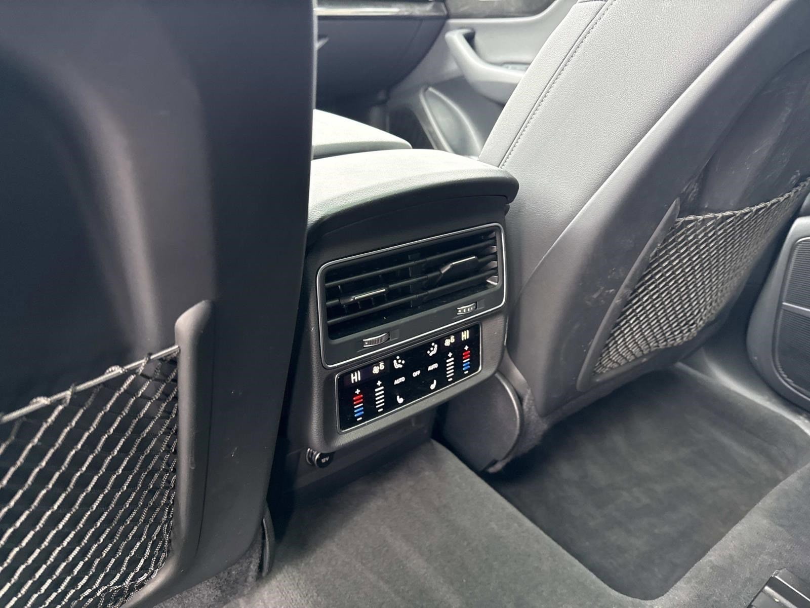 2021 AUDI Q8 - Image 21